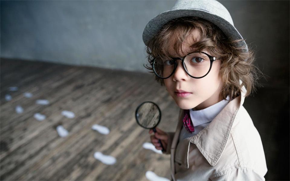 bambino investigatore